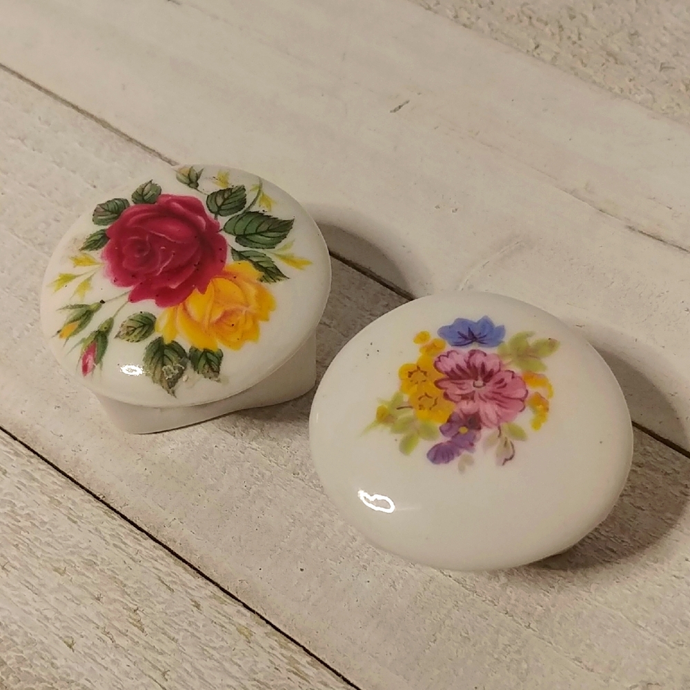 Canadian Superior Fine Bine China Napkin Rings Made In Canada Set Of 2